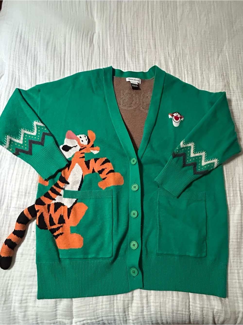 Urban Revivo Disney Winnie The Pooh Cardigan  Tigger Oversized